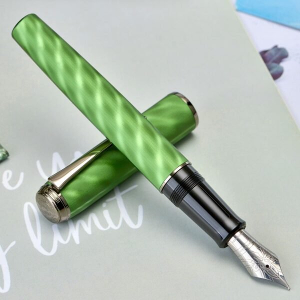 Fountain Pen Large No.8 Extra Fine Point Ebonite Feed, Green Moire Pattern Unique Design with Refillable Converter and Metal Case - 图片 7