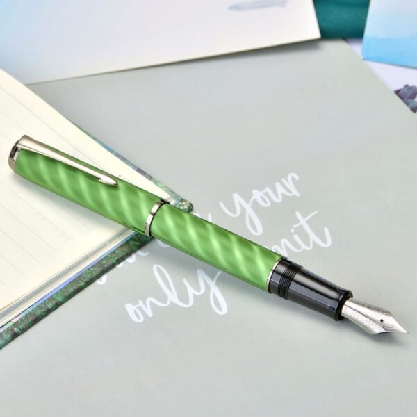 Fountain Pen Large No.8 Extra Fine Point Ebonite Feed, Green Moire Pattern Unique Design with Refillable Converter and Metal Case - 图片 8